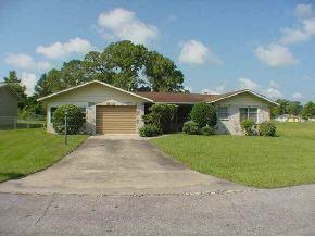 477 Spring Dr., Ocala, FL 34472