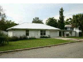 320 NE 11th Ave., Ocala, FL 34470