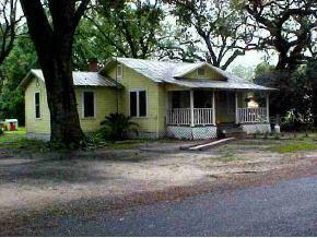 13241 SE 120 St., Ocklawaha, FL 32179