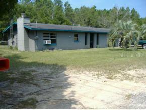 10500 SE Highway 464c, Ocklawaha, FL 32183