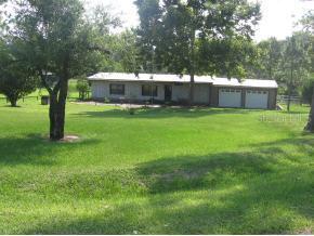 1699 SE 160th Ter., Ocklawaha, FL 32179