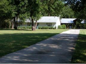 12499 E Highway 25, Ocklawaha, FL 32179