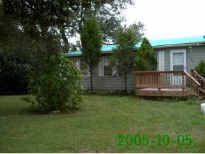 18766 SE 50th St., Ocklawaha, FL 32179