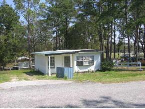 16175 SE 13 St., Ocklawaha, FL 32179
