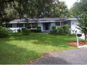24 Emerald Dr., Ocala, FL 34472