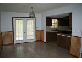221 Oak Rd., Ocala, FL 34472