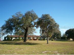 18651 SE 80 St., Morriston, FL 32668