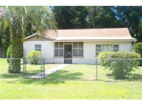 13540 SE 118 St., Ocklawaha, FL 32179