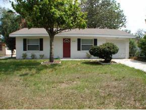 13580 SE Highway 464c, Ocklawaha, FL 32179