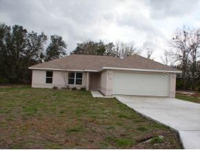 186 Malauka Radial, Ocklawaha, FL 32179