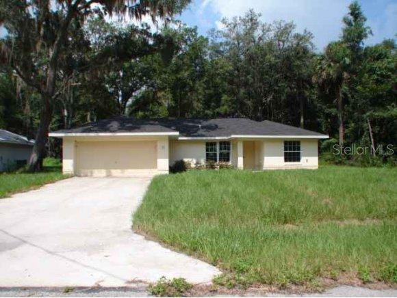 79 Sequoia Loop, Ocklawaha, FL 32179