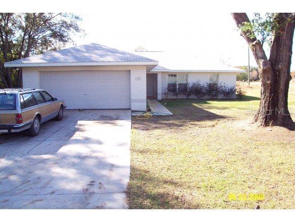 453 Malauka Rd., Ocklawaha, FL 32179