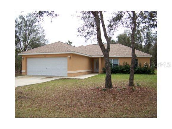 36 Fisher Trace, Ocklawaha, FL 32179