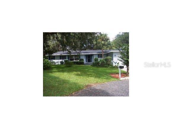 24 Emerald Dr., Ocala, FL 34472
