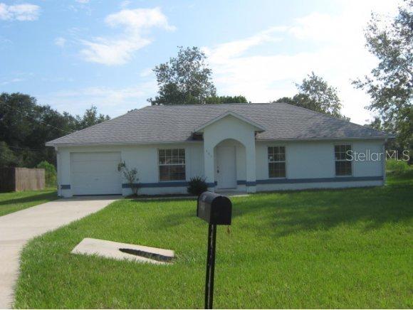 163 Larch Rd., Ocala, FL 34480