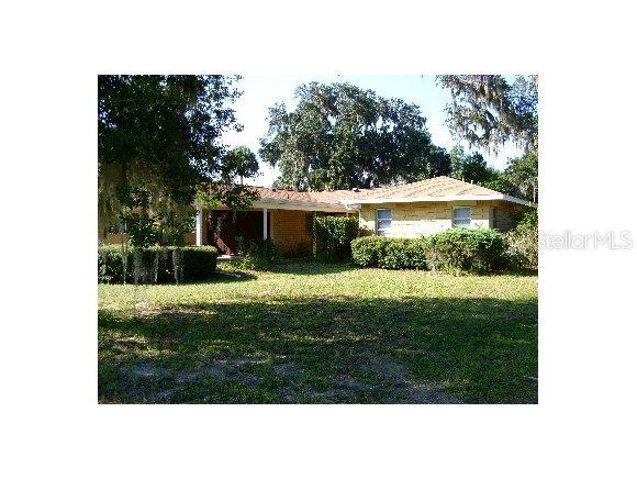 30 Emerald Dr., Ocala, FL 34472