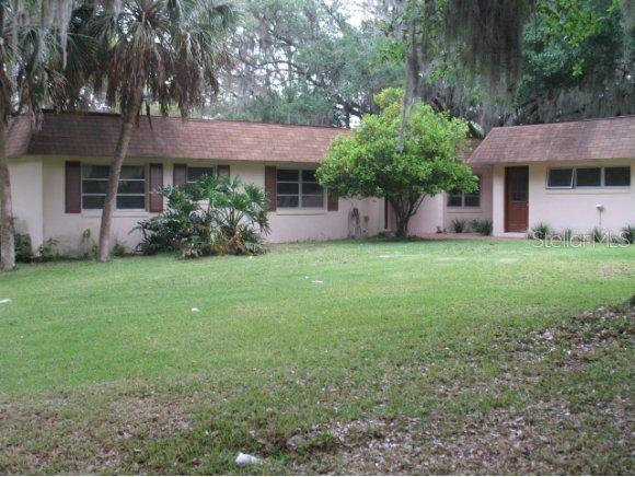 27 SE Emerald Dr., Ocala, FL 34472