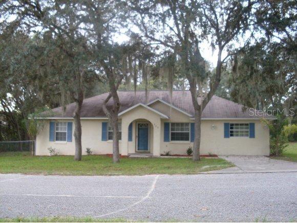 326 Larch Rd., Ocala, FL 34472