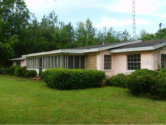 17768 N Highway 329, Reddick, FL 32686