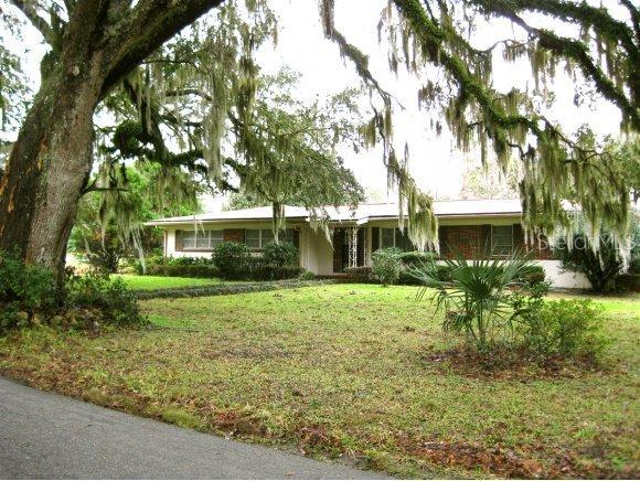 640 NW 2nd Ave., Williston, FL 32696