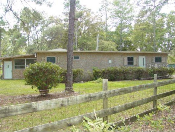10453 NE 211 Pl., Fort Mccoy, FL 32134