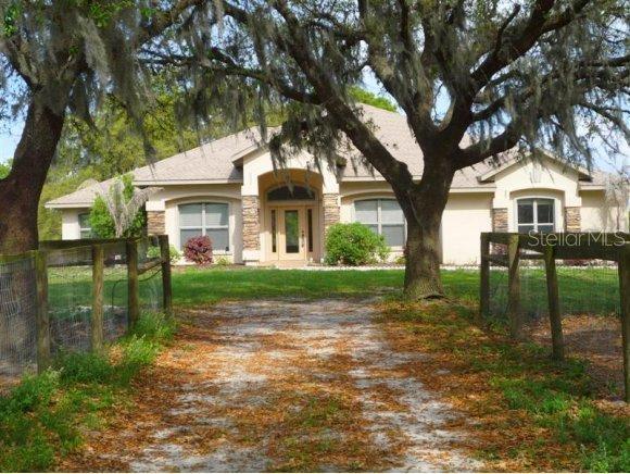 10087 SE Sunset Harbor Rd., Summerfield, FL 34491