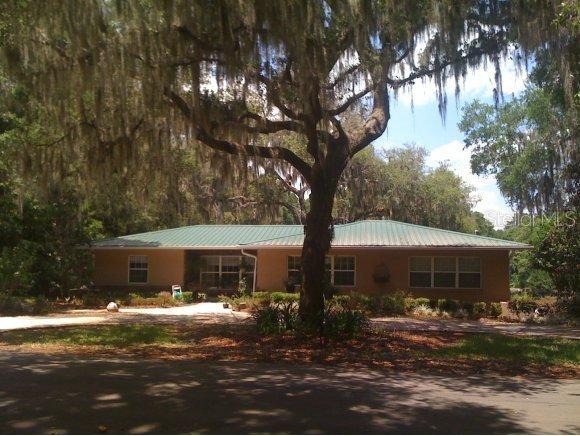 6155 Ave E, Mcintosh, FL 32664