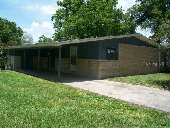 4 Lake Court Loop, Ocala, FL 34472