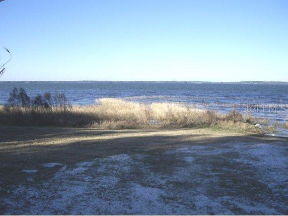 S Highway 25, Ocklawaha, FL 32179