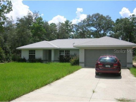 202 SE Fisher Way, Ocklawaha, FL 32179