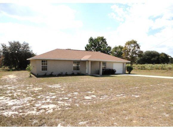 138 Malauka Radial, Ocklawaha, FL 32179