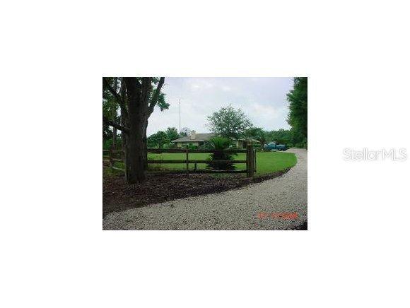 3353 S Highway 314a, Ocklawaha, FL 32179