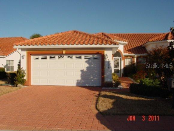 5104 Harbour Dr., Oxford, FL 34484