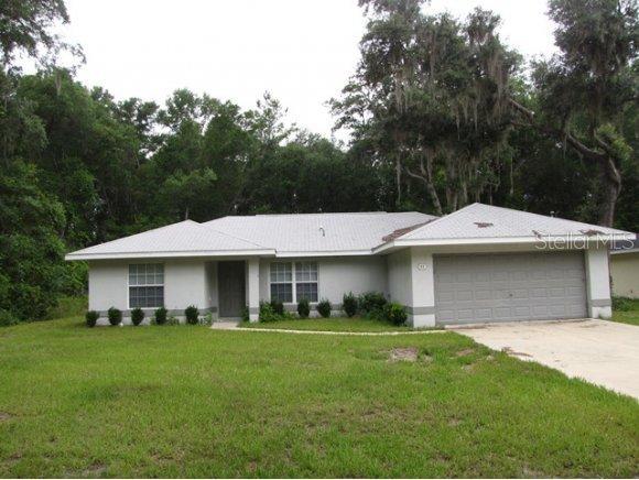 81 Sequoia Loop, Ocklawaha, FL 32179