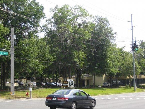 SE 17 St., Ocala, FL 34471