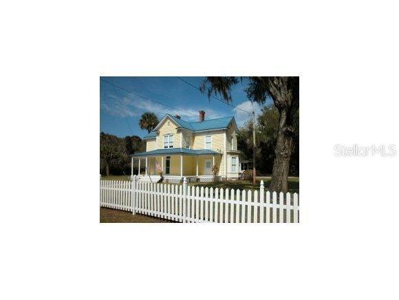 12251 SE Cr 25, Ocklawaha, FL 32179