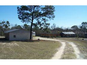 99 Fisher Ln., Ocklawaha, FL 32179