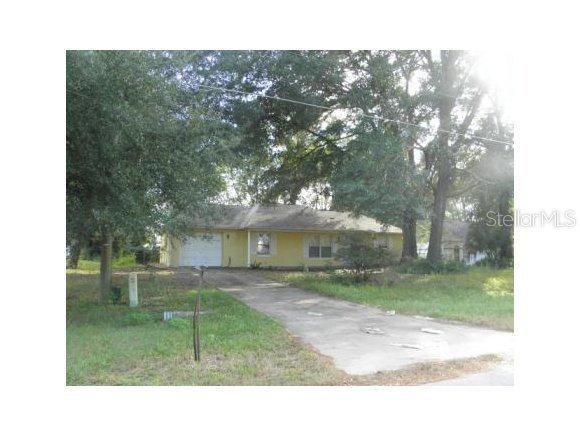 169 Almond Rd., Ocala, FL 34472