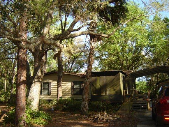 17615 SE 86 St., Ocklawaha, FL 32179
