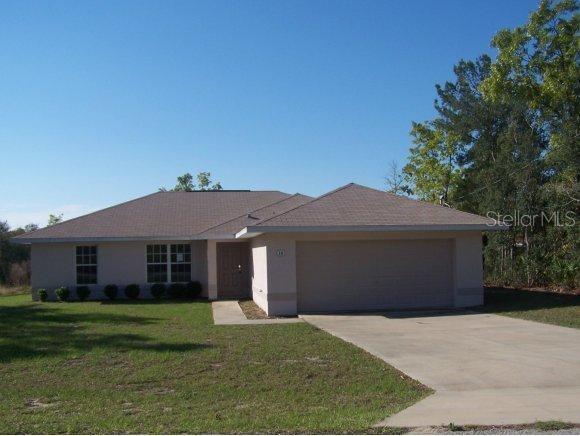 10 Fisher Loop, Ocklawaha, FL 32179