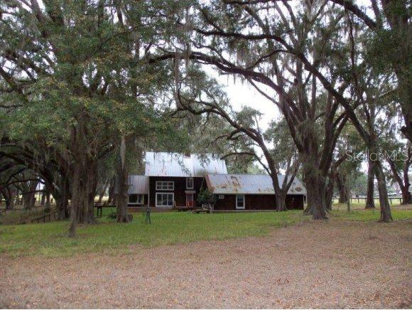 18851 NE 55 St., Williston, FL 32696