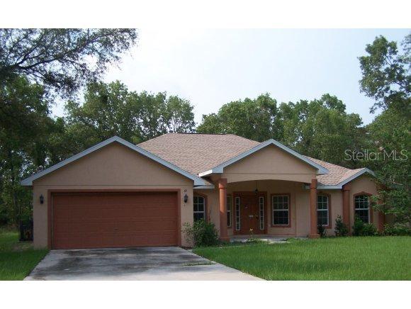 64 Fisher Ln., Ocklawaha, FL 32179