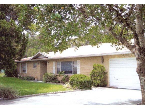 34 Emerald Dr., Ocala, FL 34472