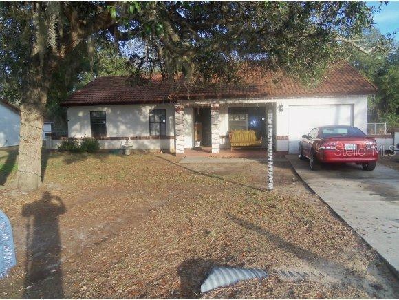 27 Holly Rd., Ocala, FL 34472