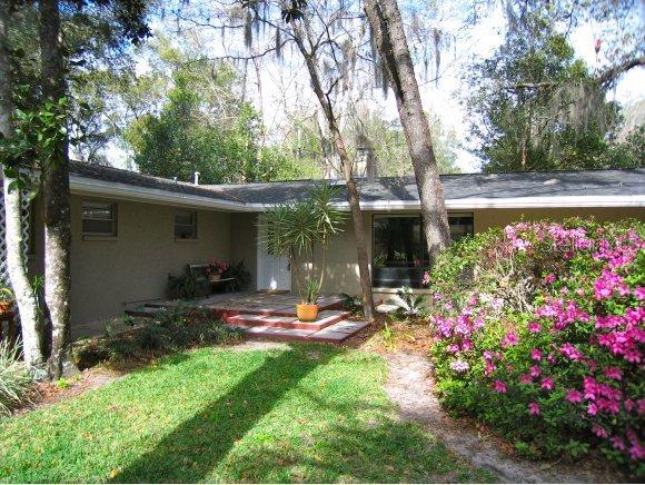 224 SW 40 St., Gainesville, FL 32607