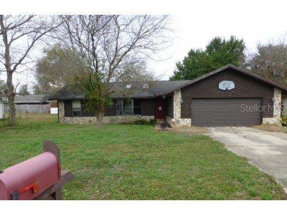 42 Almond Dr., Ocala, FL 34472
