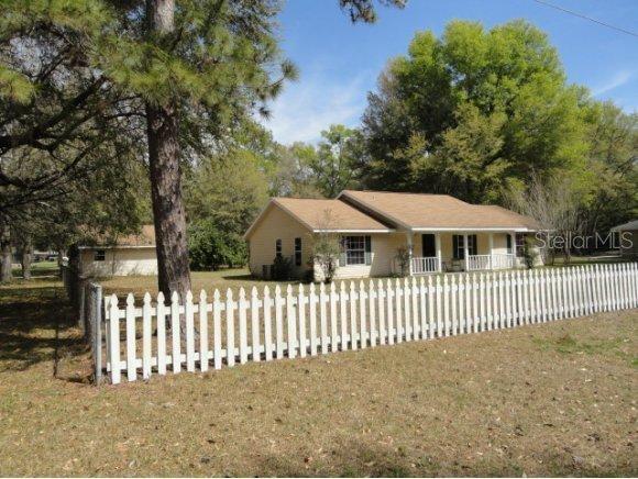 77 Pecan Dr., Ocala, FL 34472