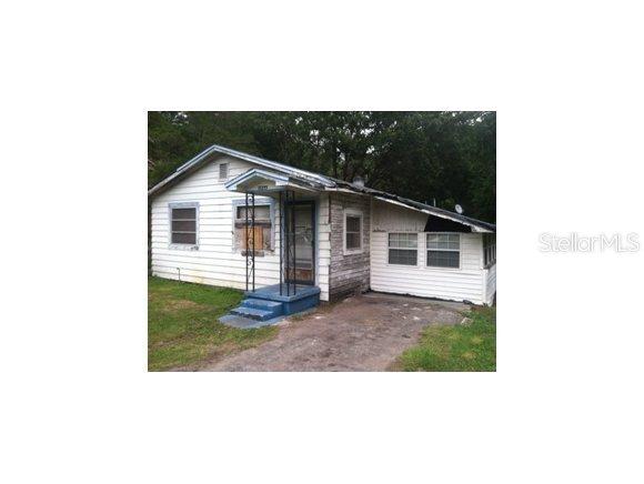 12295 SE 131 Ct., Ocklawaha, FL 32179