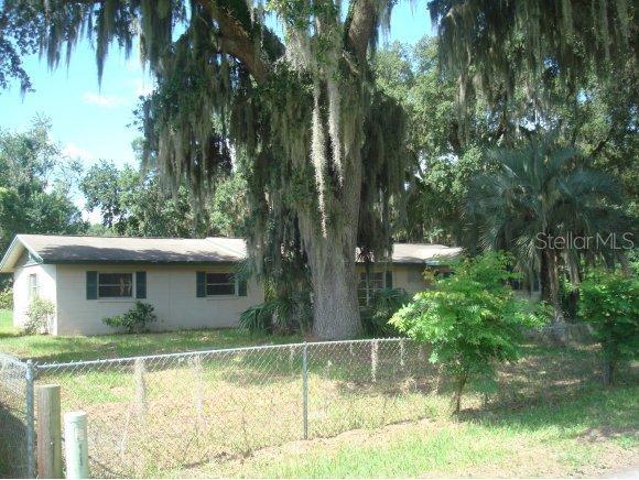 13056 SE 122 Pl., Ocklawaha, FL 32179