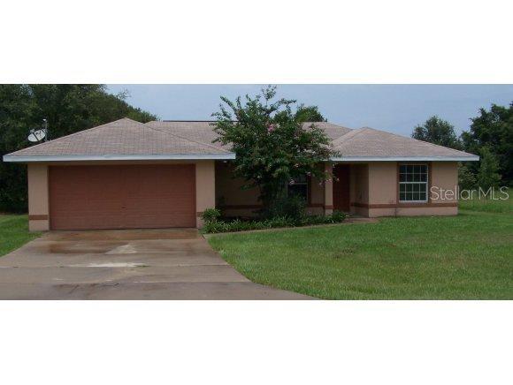 54 Magnolia Dr., Ocklawaha, FL 32179